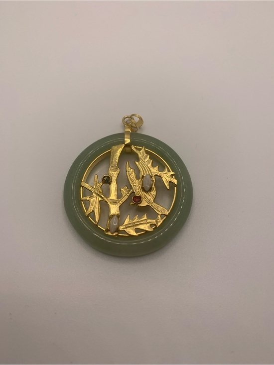 Vintage Jewelry - Vintage Green Jade and Gold Bird Pendant